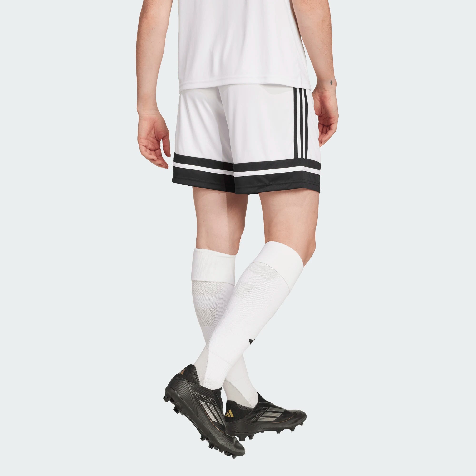 JJ0018 - Pantaloncini - Adidas