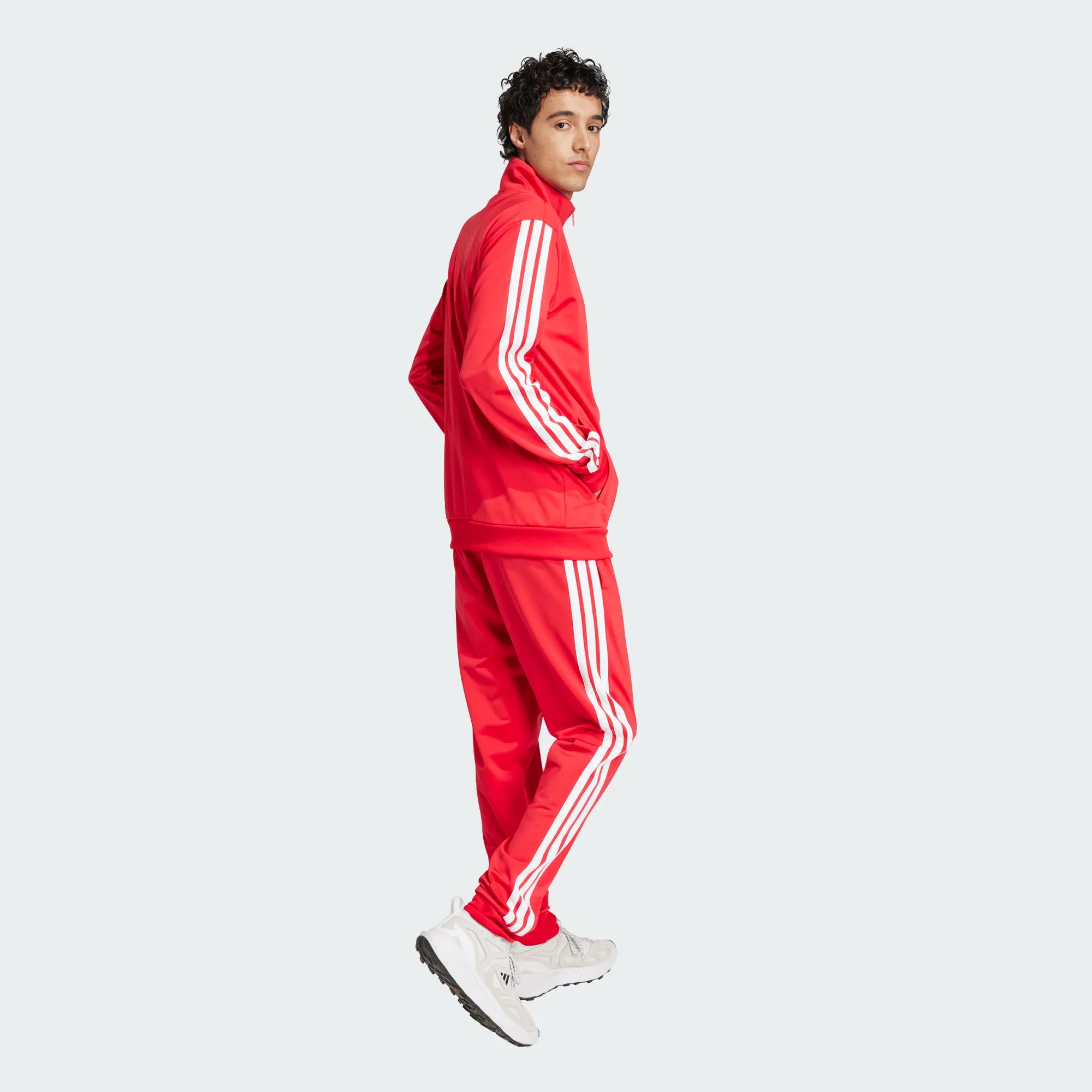 JX8731 - Tute - Adidas