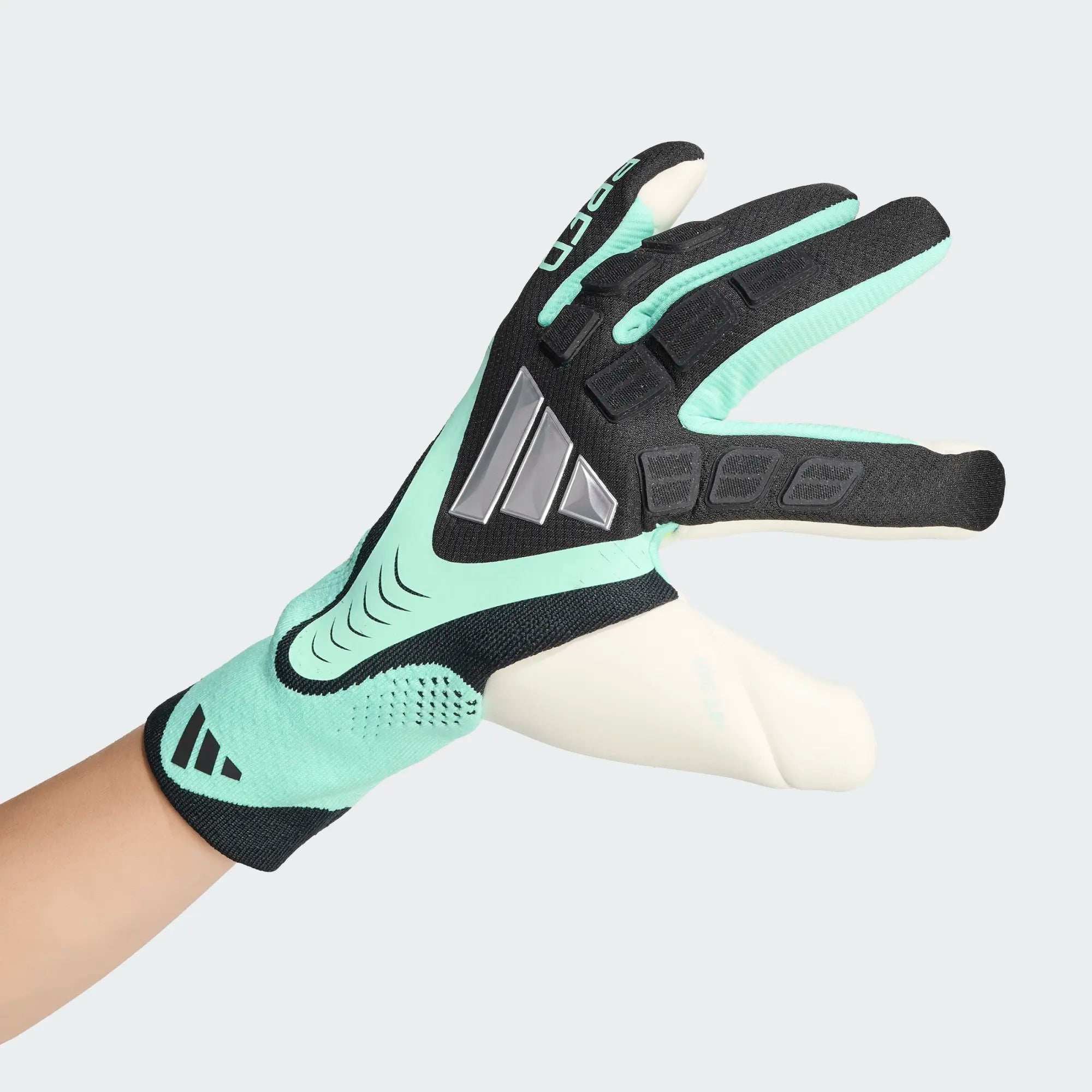 Adidas Predator Pro Goalkeeper Gloves KE9697