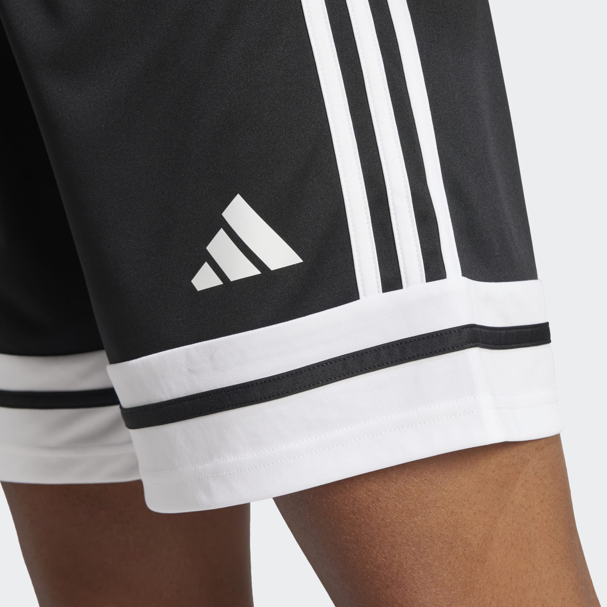 JJ0012 - Pantaloncini - Adidas