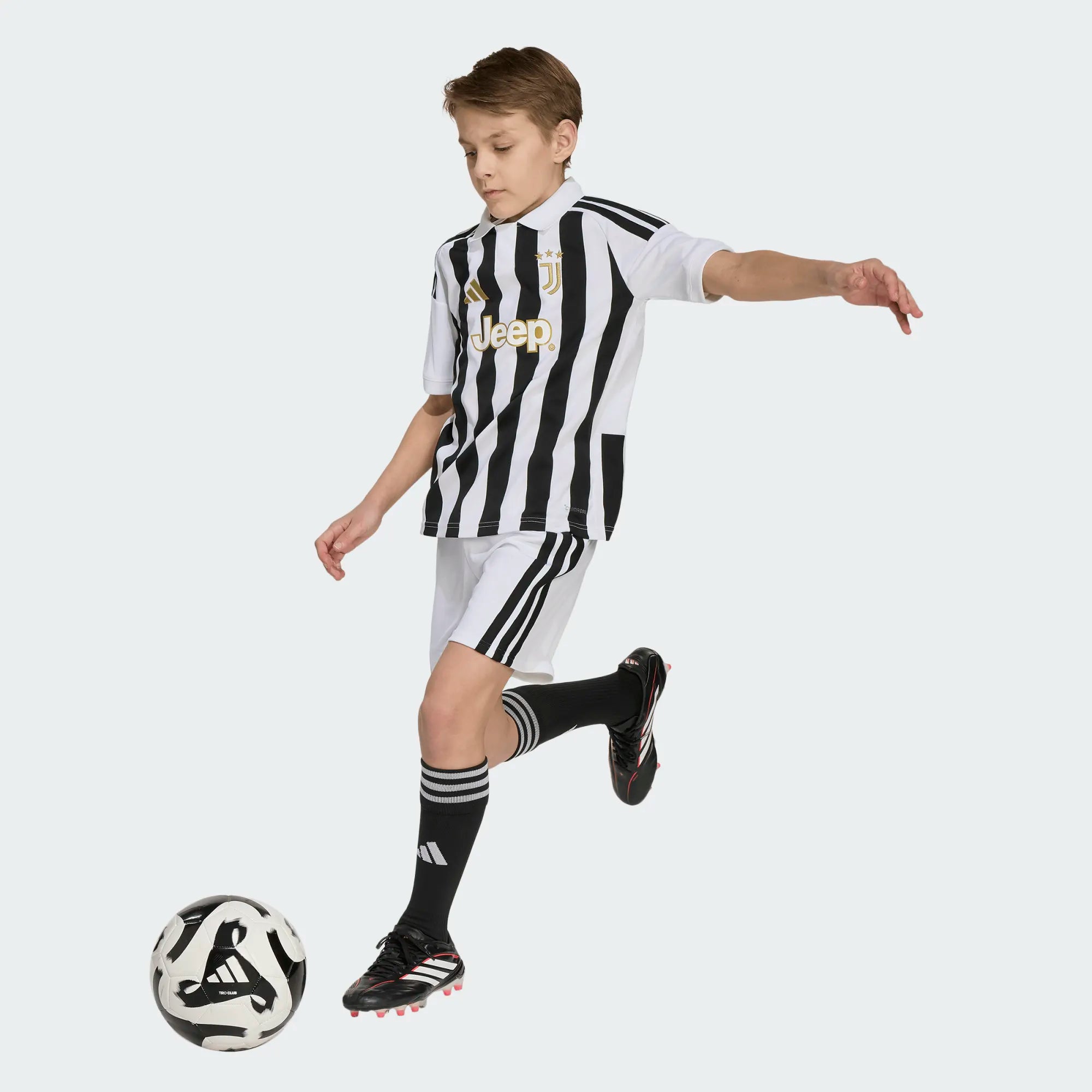 Adidas Juventus Home Jersey 2026/27 Junior KB8836