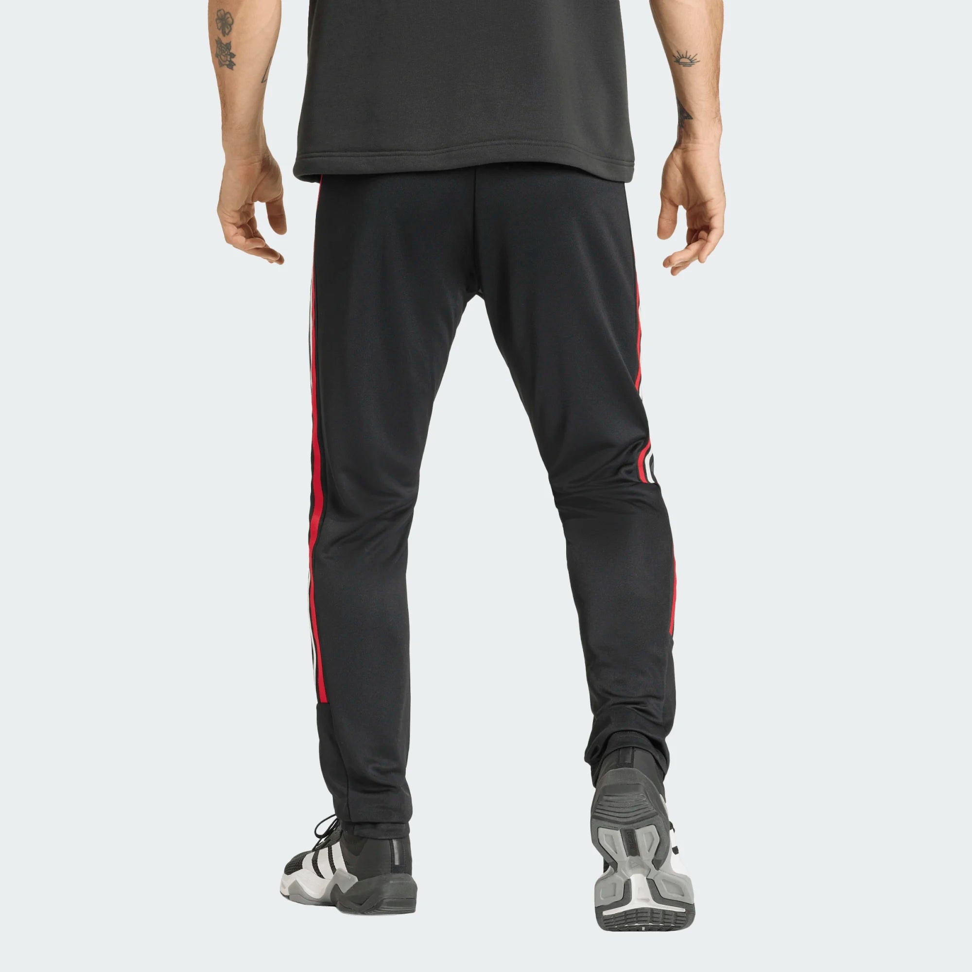 KE8968 - Pantaloni - Adidas