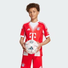 Adidas FC Bayern München Home Jersey 2025/26 Junior JN8525
