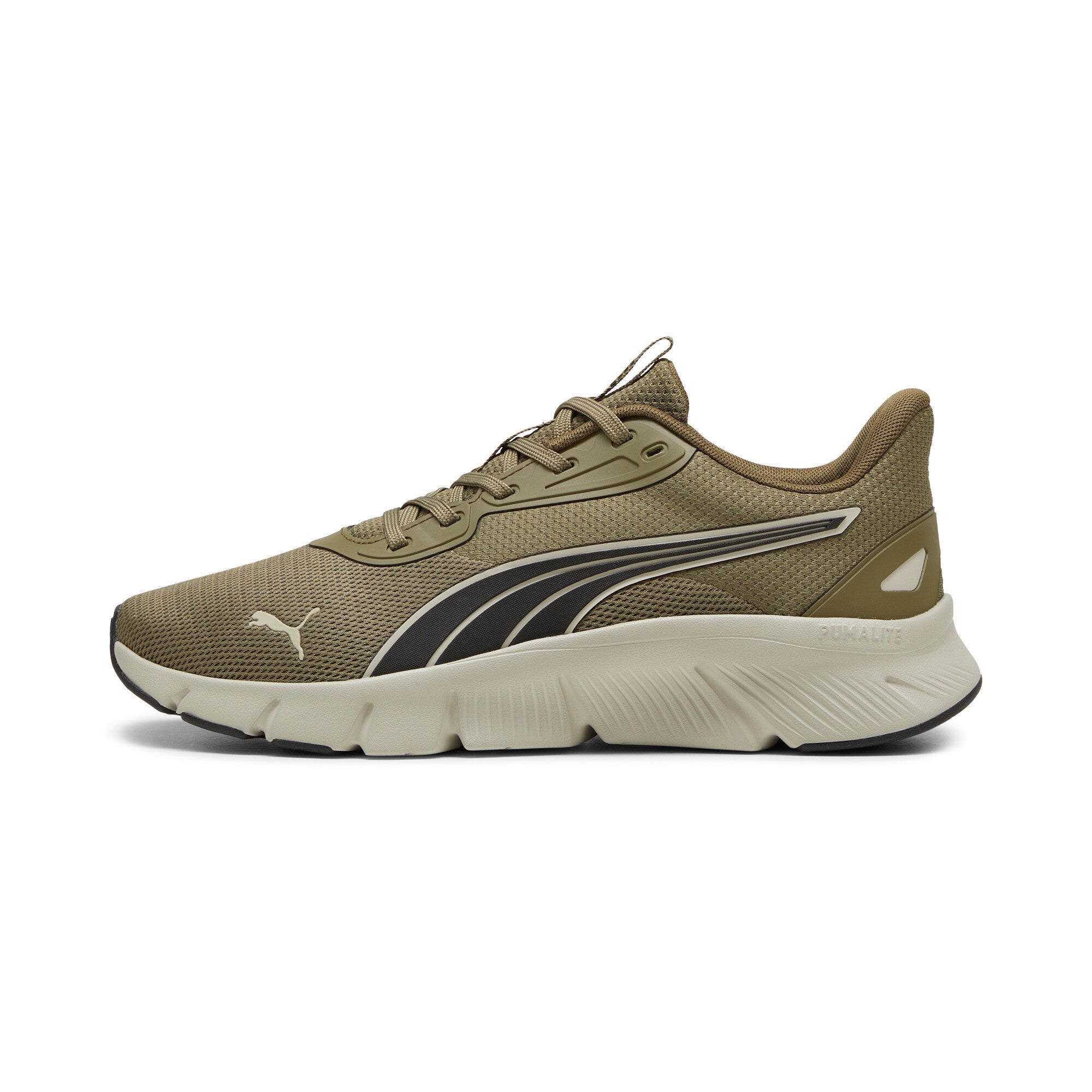 PUMA FlexFocus Lite Modern verde su fondo bianco