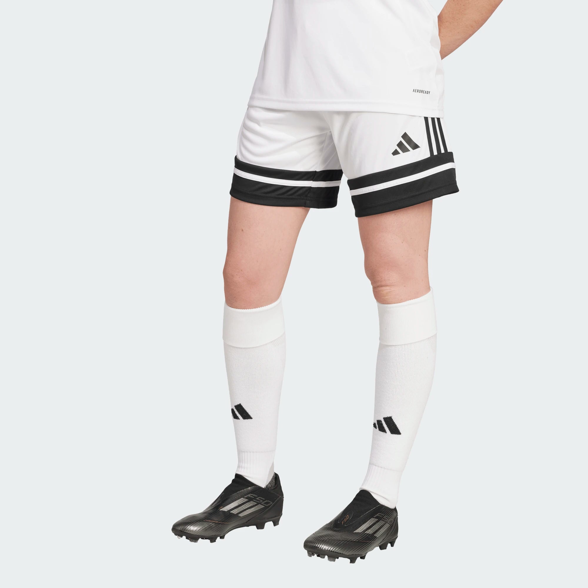 JJ0018 - Pantaloncini - Adidas